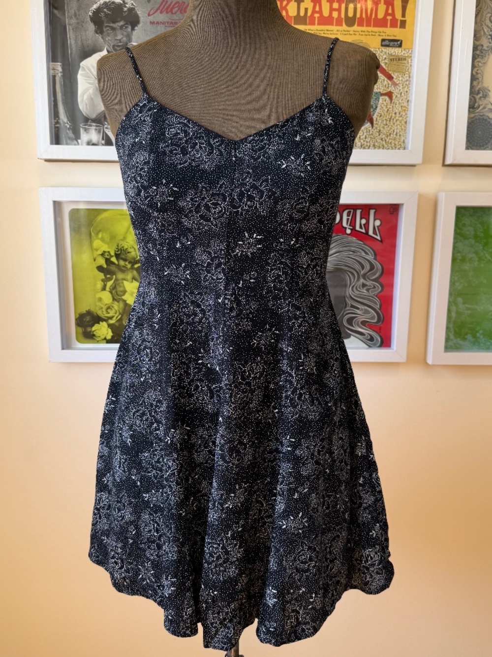 VINTAGE BLACK FLORAL MINI DRESS – 90s GRUNGE SOFT GIRL SLIP STYLE
